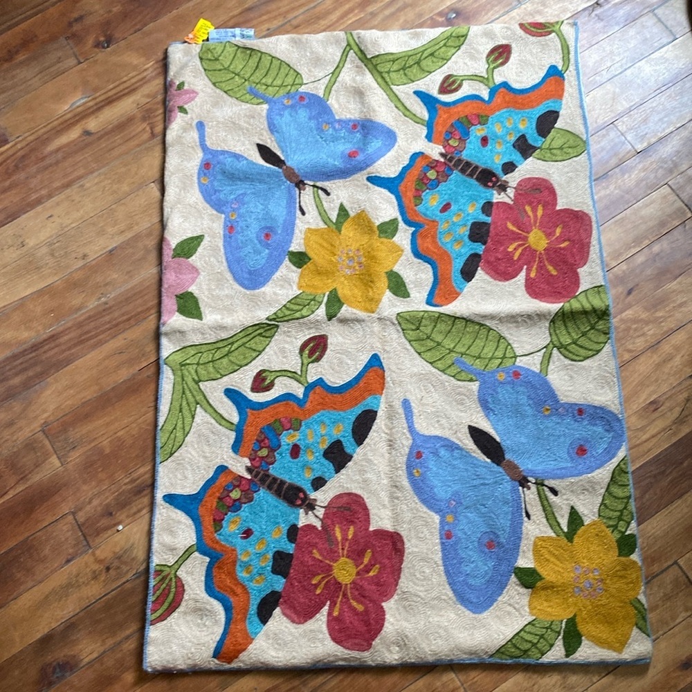Funky People wool butterfly small scatter